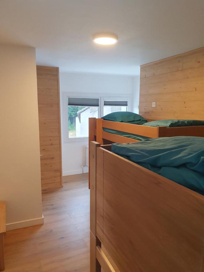 Chalet Jaune Charmant Som Sarcenas Extérieur photo